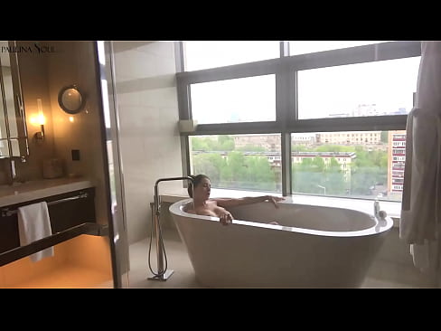 ❤️ Obrovská kočka vášnivě si honí kundu v koupelně ❤❌ Super sex u cs.sexvideosex.top ❌❤